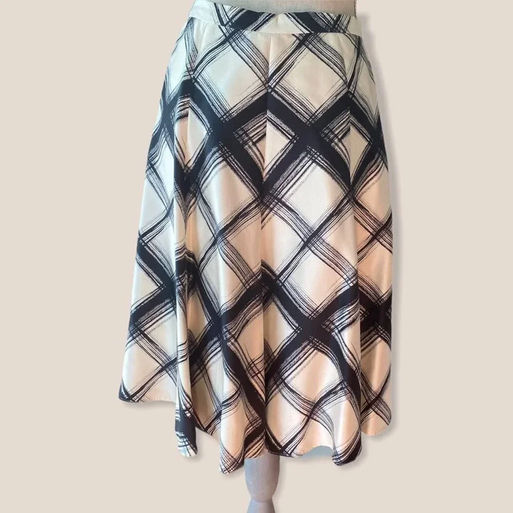 BANANA REPUBLIC Silk Midi Skirt
